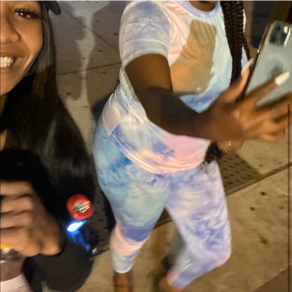 Stylish Sky Tie-Die 2pc w Mask Set - Picture 3 of 5